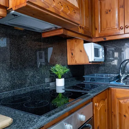 De Bono - Ursula By Eldi Valletta