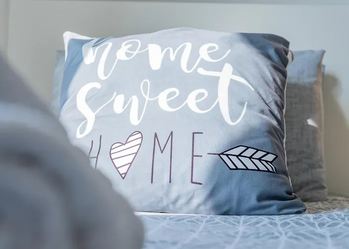 De Bono - Ursula By Eldi La Valletta