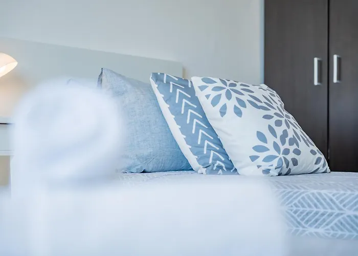 De Bono - Ursula By Eldi * La Valletta